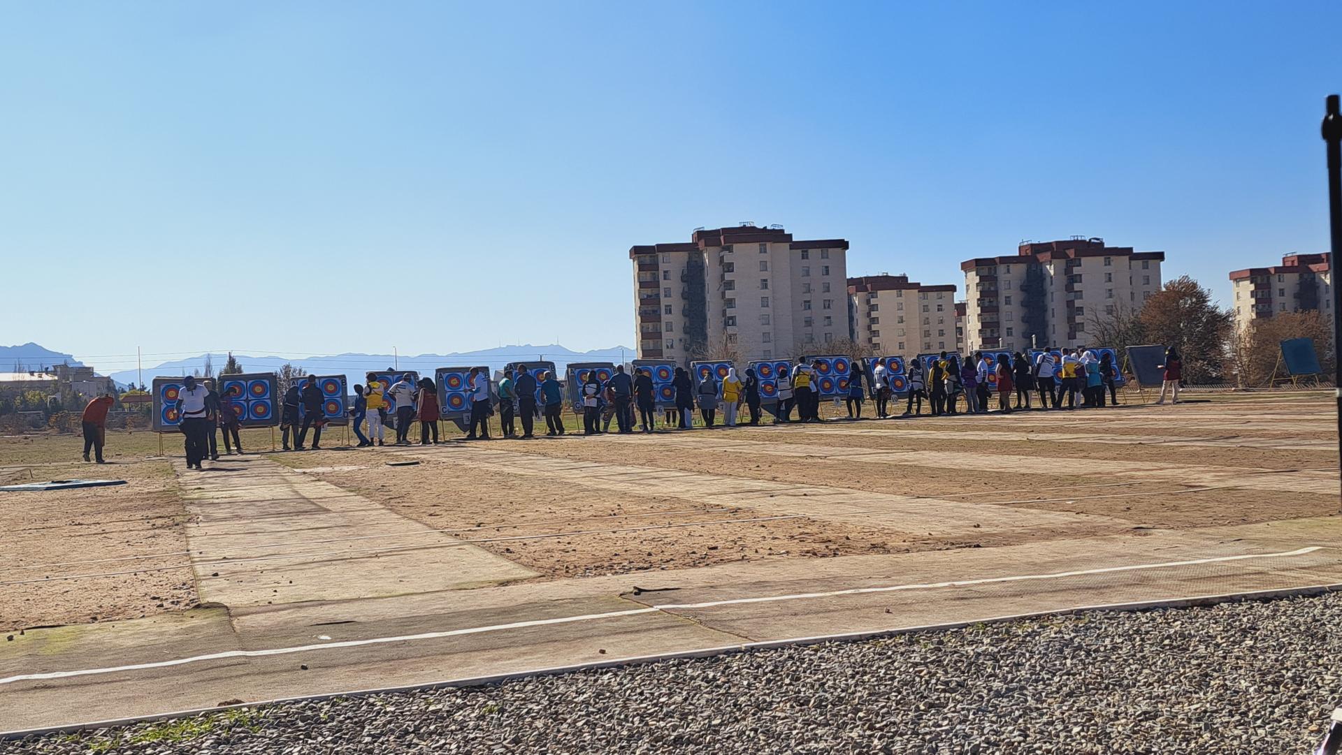 عکس تیراندازی با کمان کنگره ۶۰