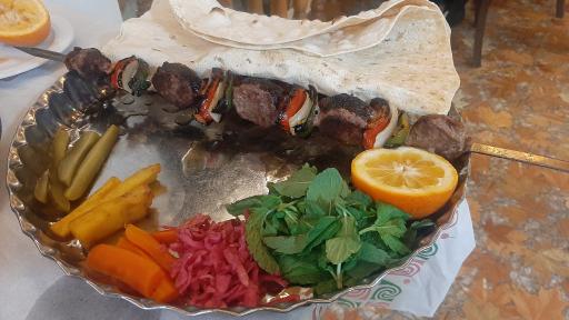 عکس رستوران سنتی عمارت والا