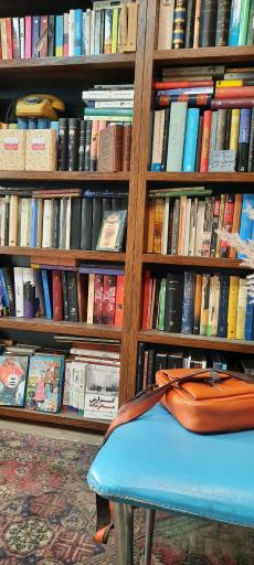 عکس کتابفروشی امید