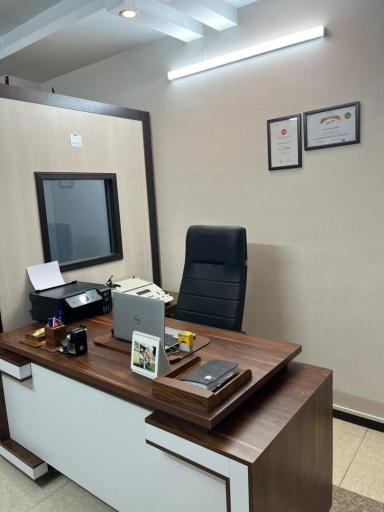 عکس شنوایی سنجی و سمعک آتیه