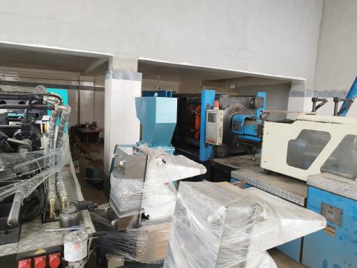 خرید و فروش ماشین آلات تزریق پلاستیک اقبالی 