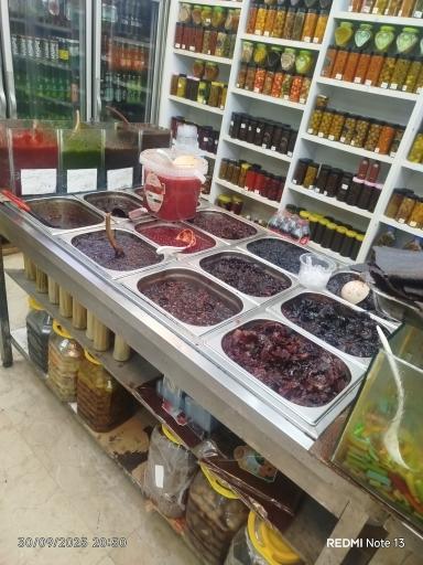 عکس فروشگاه ترش و شیرین