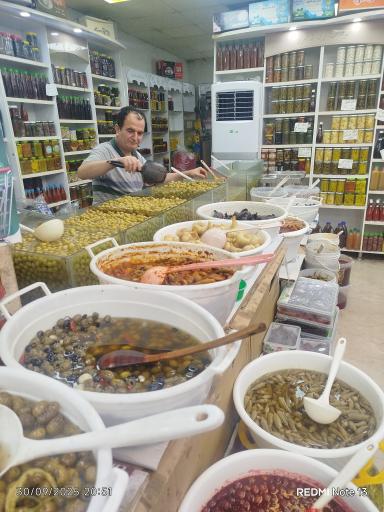 عکس فروشگاه ترش و شیرین