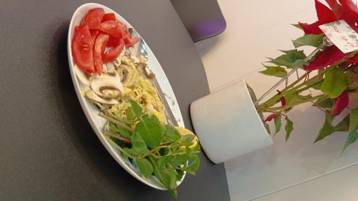 عکس کافه لیلیوم 