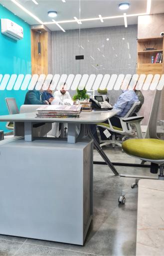 عکس مشاور املاک پرشین