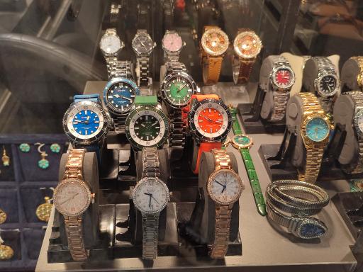 عکس سنگ و نقره گیلدا