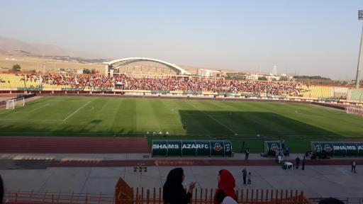 عکس ورزشگاه سردار آزادگان قروین