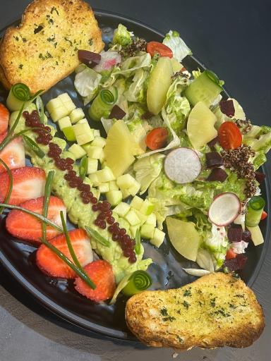 عکس کافه رستوران پاموک 