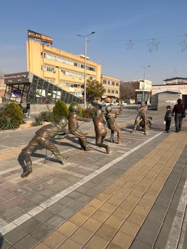 عکس چهارراه شهید محققی (سه راه امین)