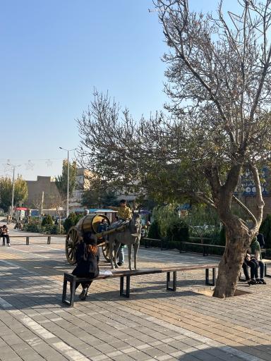 عکس چهارراه شهید محققی (سه راه امین)