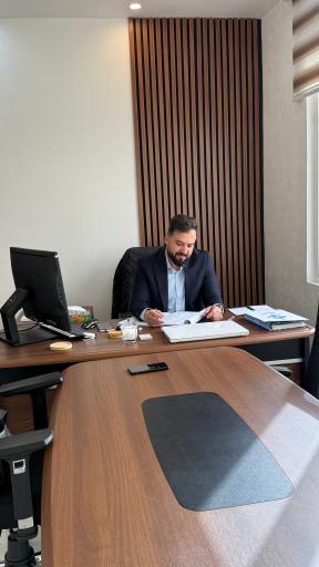 عکس مشاور املاک پرشین