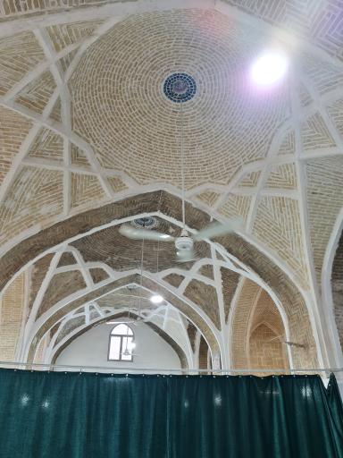 عکس مسجد تاریخی نقشینه