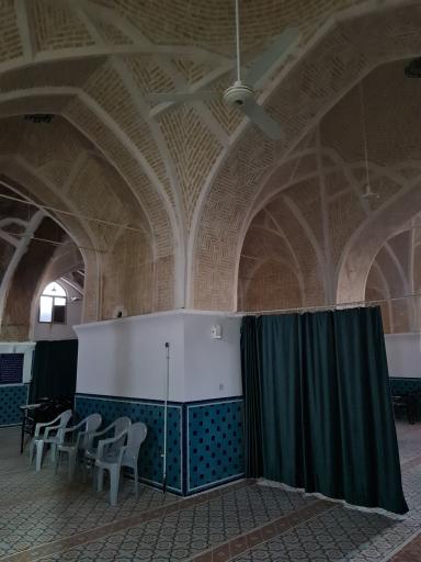 عکس مسجد تاریخی نقشینه