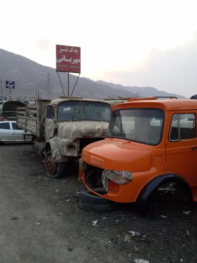 عکس استوک مرسدس رضا