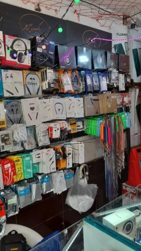 عکس لوازم جانبی و تعمیرات موبایل رخ