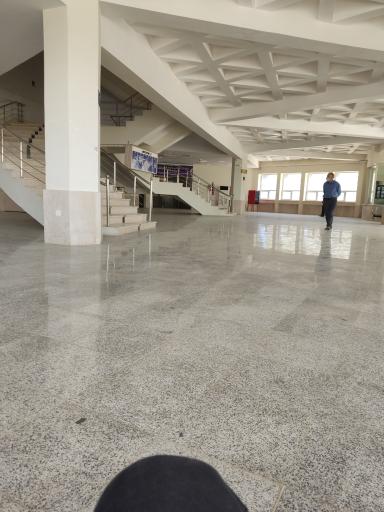 عکس کتابخانه بنیاد قلم چی