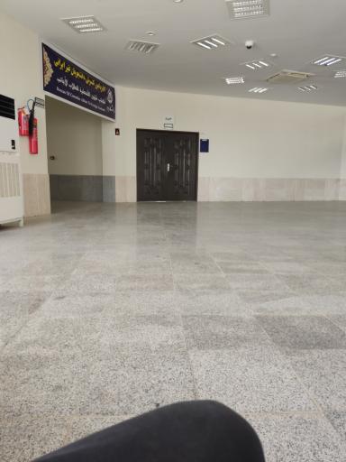 عکس کتابخانه بنیاد قلم چی