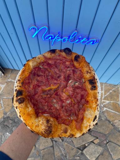 عکس ناپولیتا