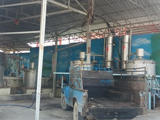 عکس کارگاه گلاب گیری محمد رییسی