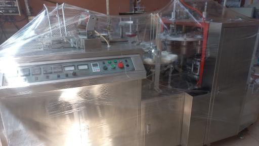 عکس لیوان کاغذی ملکان صنعت