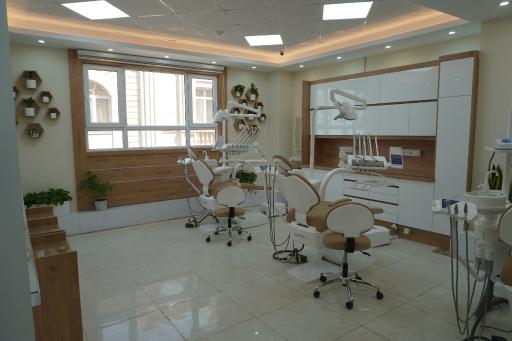 عکس کلینیک دندانپزشکی حسنا 