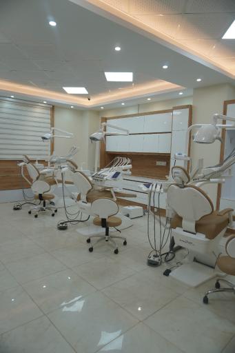عکس کلینیک دندانپزشکی حسنا 