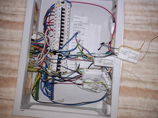 عکس الکتریکی و خدمات برق فیضی