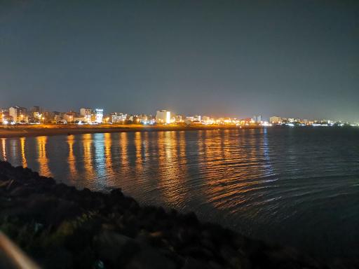 عکس فانوس دریایی موج شکن غربی