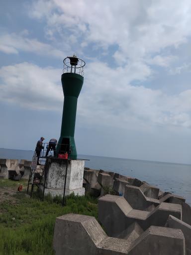 عکس فانوس دریایی موج شکن غربی