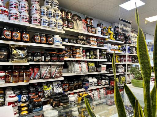 عکس داروخانه شبانه روزی مشاهیر