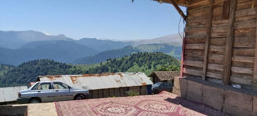 عکس کلبه جنگلی همایون استوار