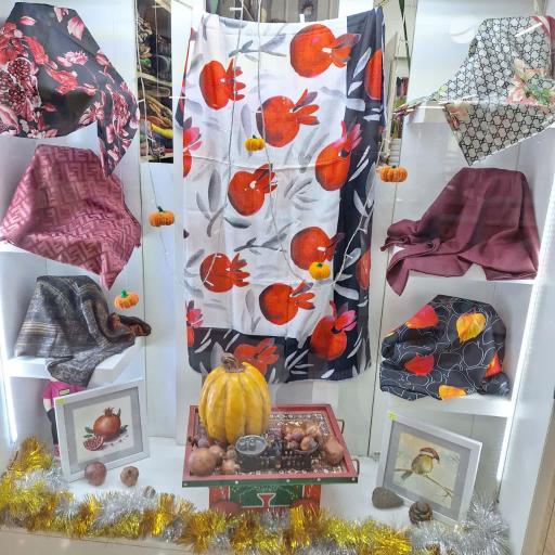 عکس گالری شال و روسری معینا