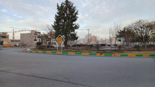 عکس میدان شمس تبریزی