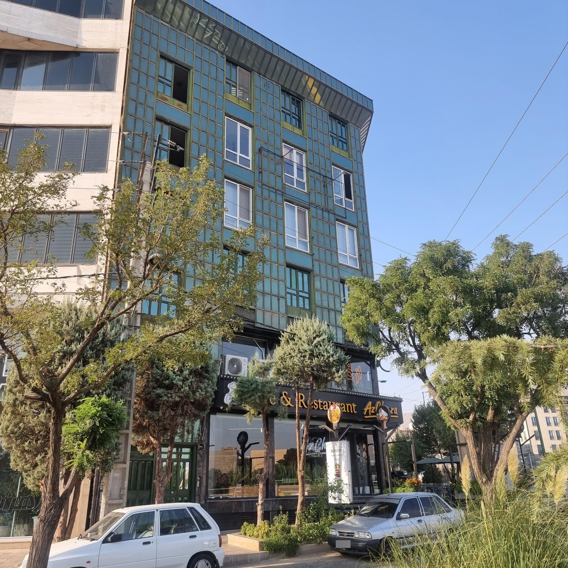 عکس شرکت تعاونی انرژی خورشیدی کرج