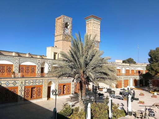 عکس رستوران هتل کاروانیکا