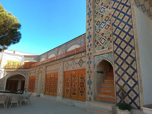 عکس رستوران هتل کاروانیکا