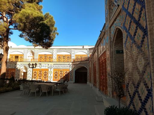 عکس رستوران هتل کاروانیکا