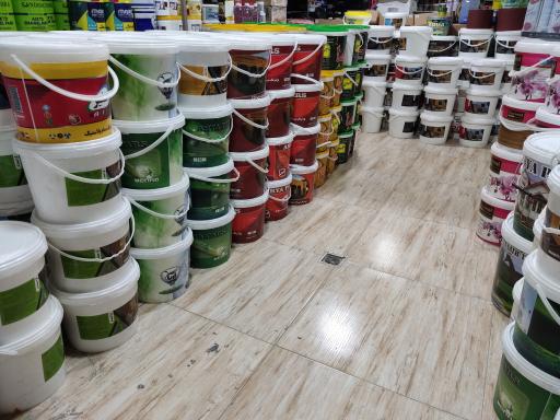 عکس فروشگاه رنگ و چسب مرادی