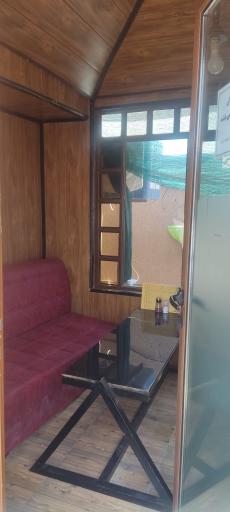 عکس مجتمع پذیرایی مزرعه گل