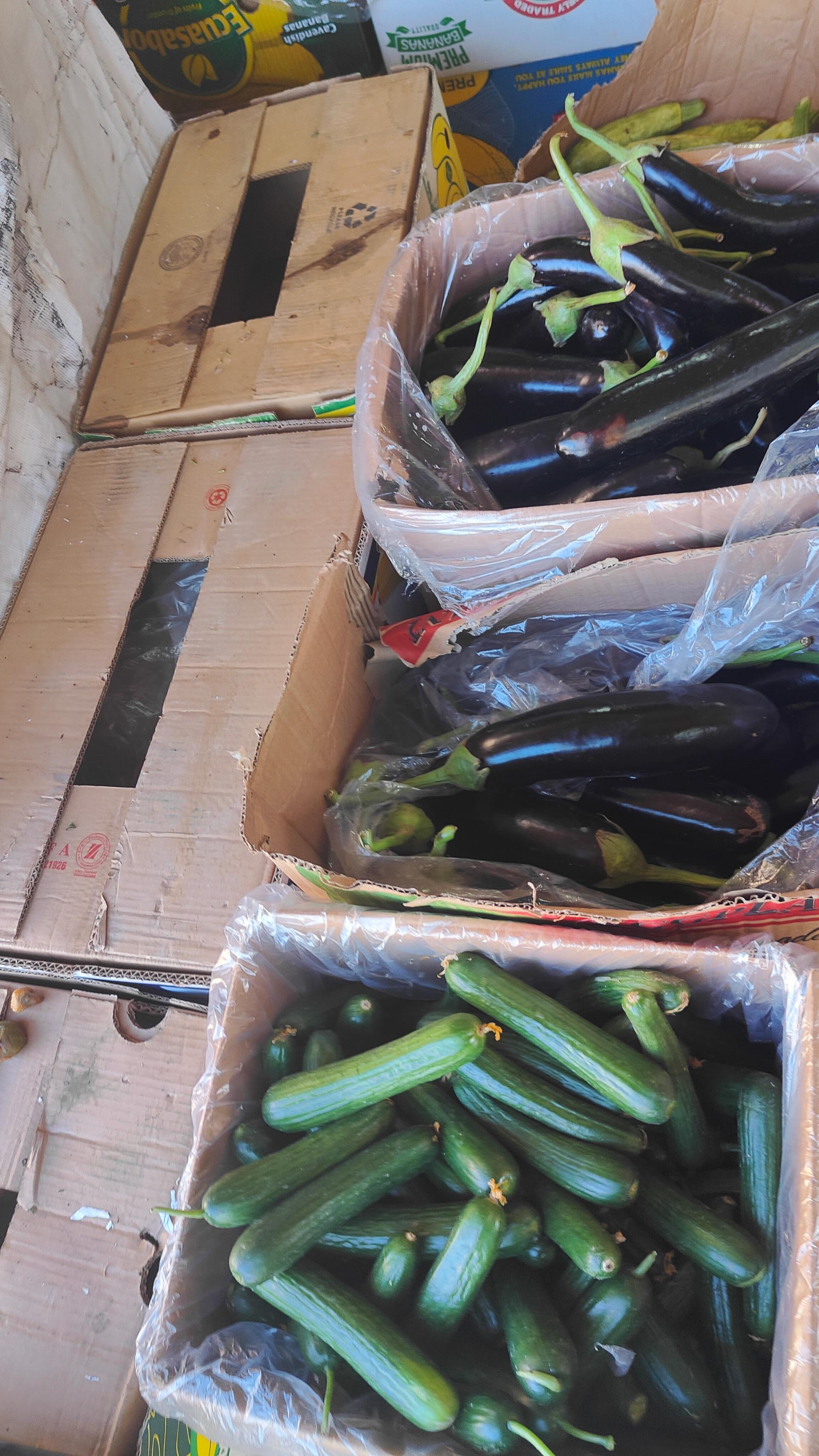 عکس فروشگاه میوه و تره‌بار قربانیان