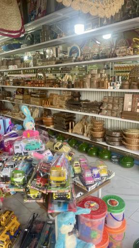 عکس سوغات سرای بلوط 