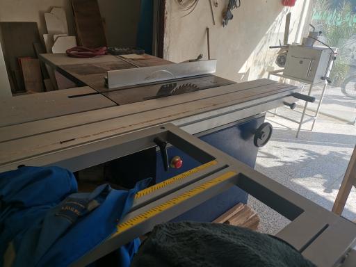 عکس دکوراسیون و کارگاه ام دی اف نوین(شریفات) 