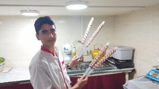 عکس چلو کبابی رضا لطفعلی پور