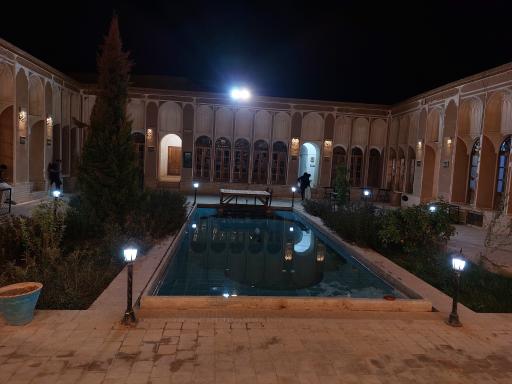 عکس خانه حیرانی