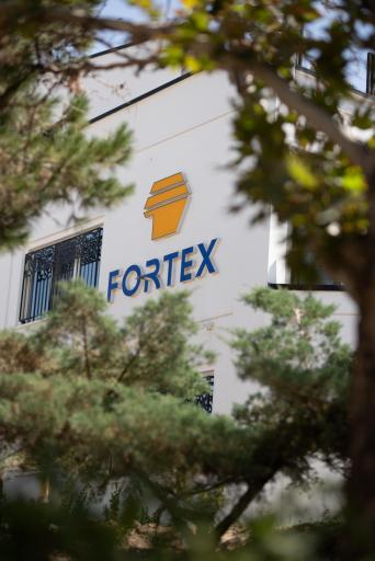 عکس بازرگانی فورتکس