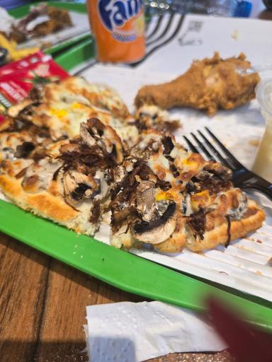 عکس چیکن فامیلی