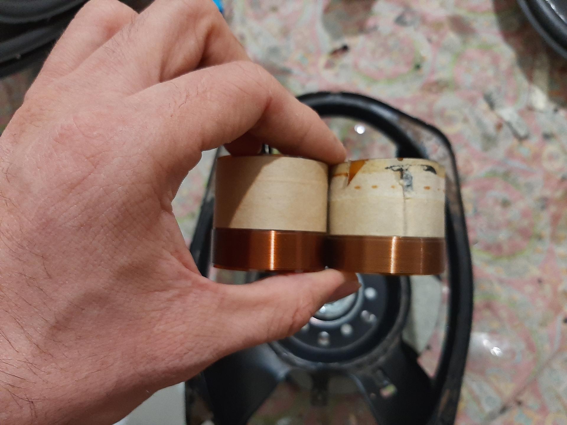 عکس تعمیرات باند و اسپیکر