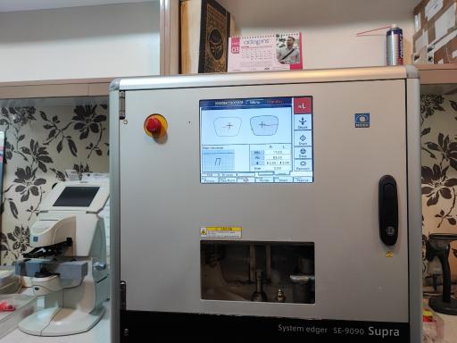 عکس لابراتوار برتر 