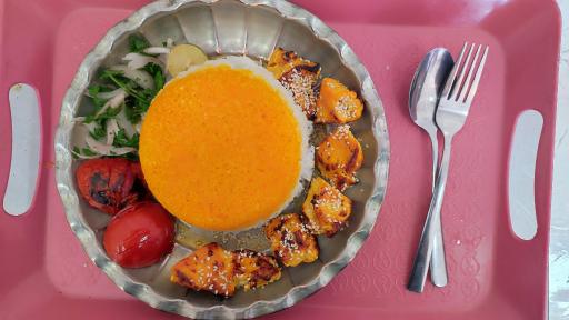 عکس رستوران چنگال طلائی پرند