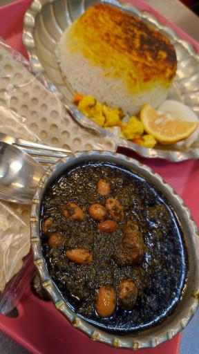 عکس رستوران چنگال طلائی پرند